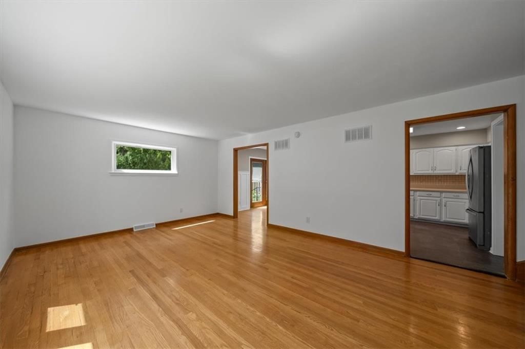 8204 Tomahawk Road — photo 4