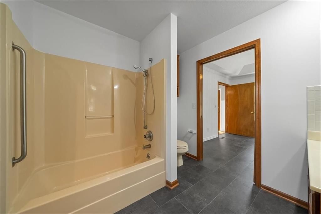 8204 Tomahawk Road — photo 23