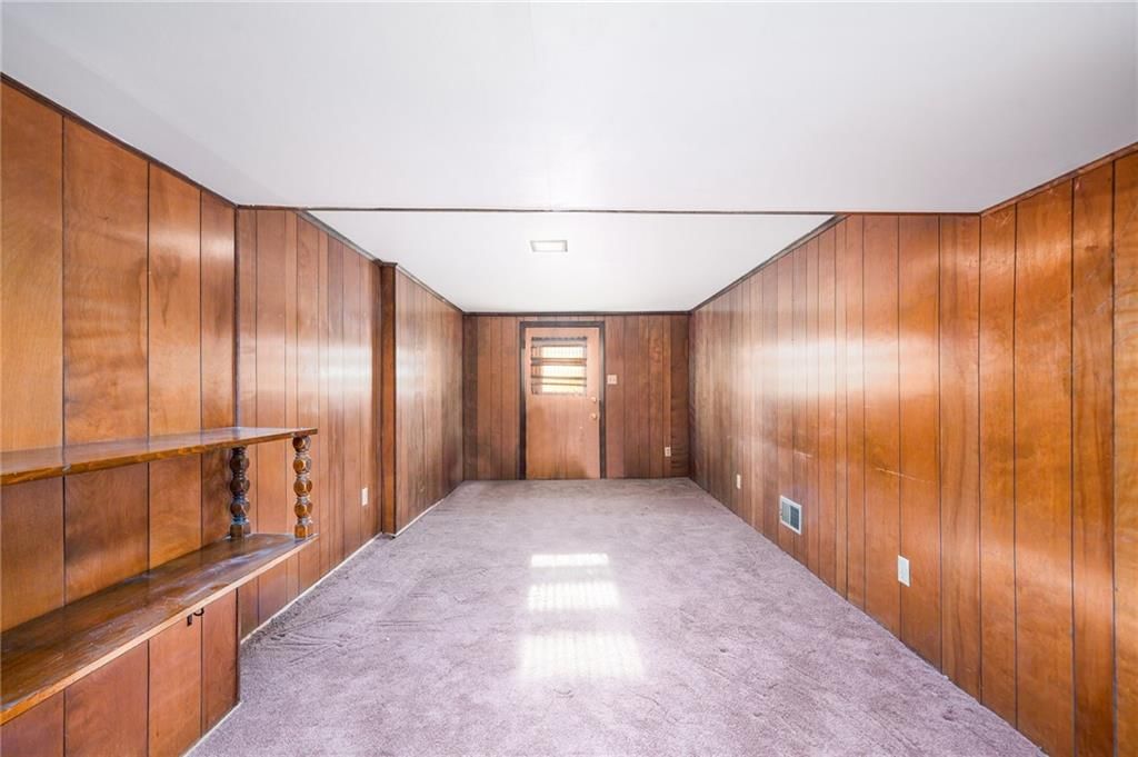 Photo 17 of 27 - 2604 S 74th Street