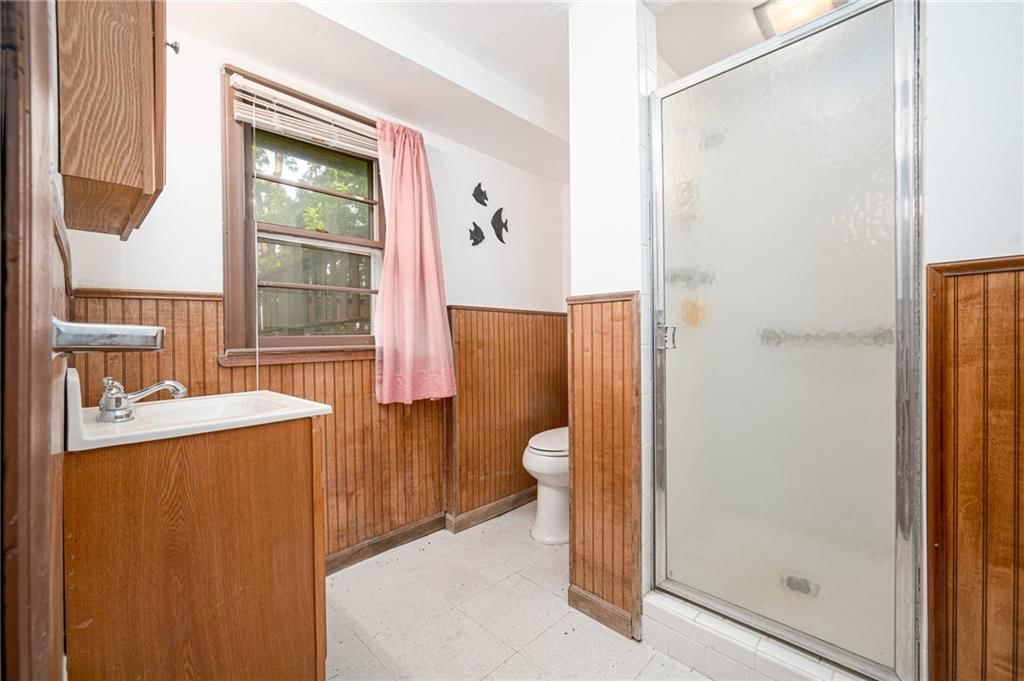 Photo 19 of 27 - 2604 S 74th Street