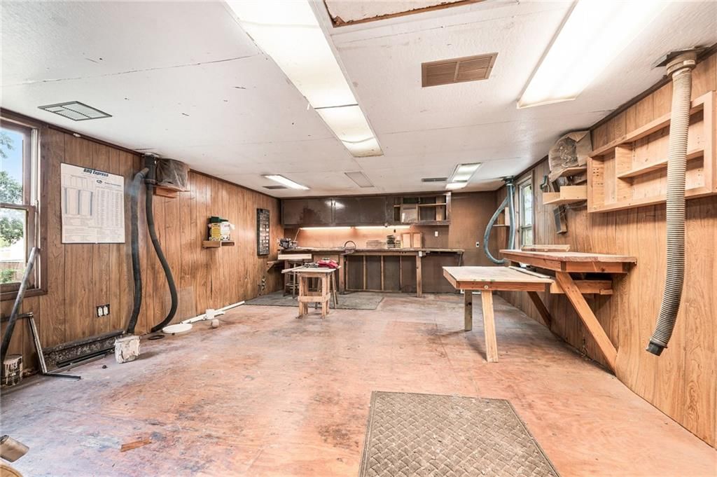 Photo 23 of 27 - 2604 S 74th Street