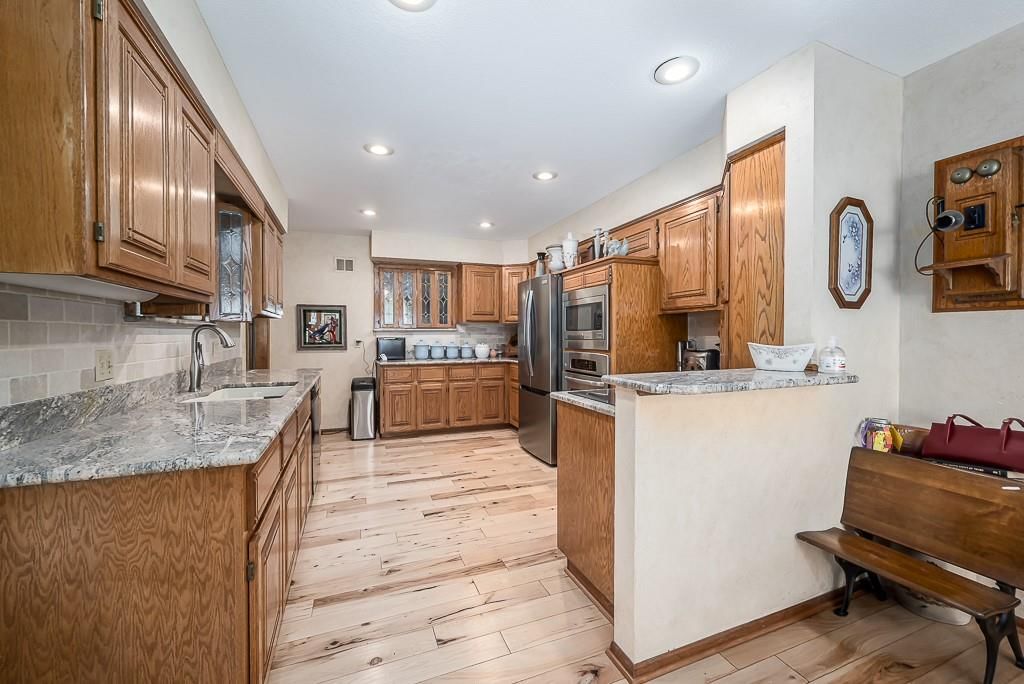 12505 Pine Valley Drive — photo 6