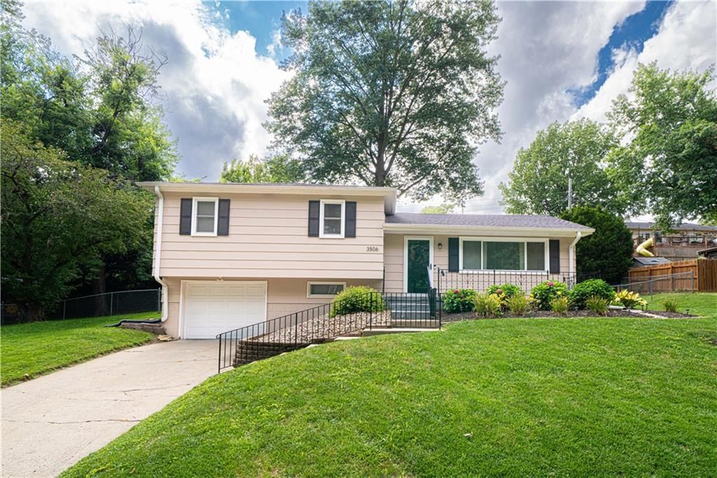 3506 E Lantern Lane, St Joseph, MO
