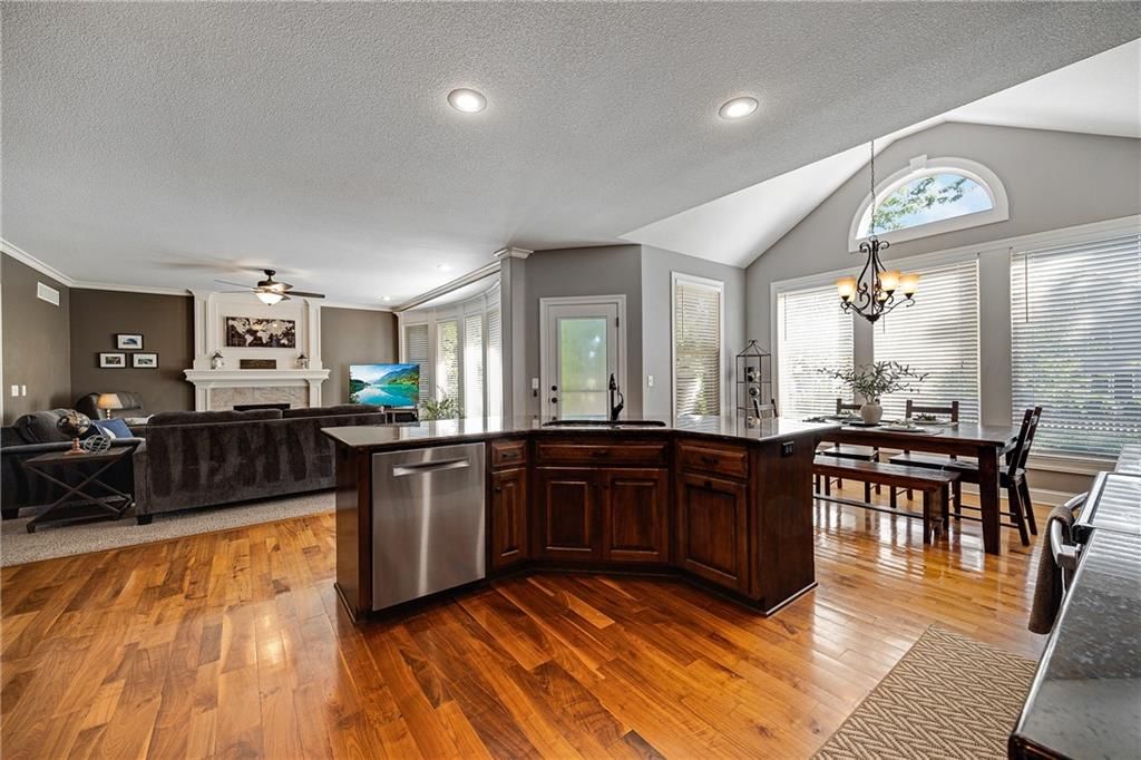 Photo 5 of 49 - 8609 NE 100th Street