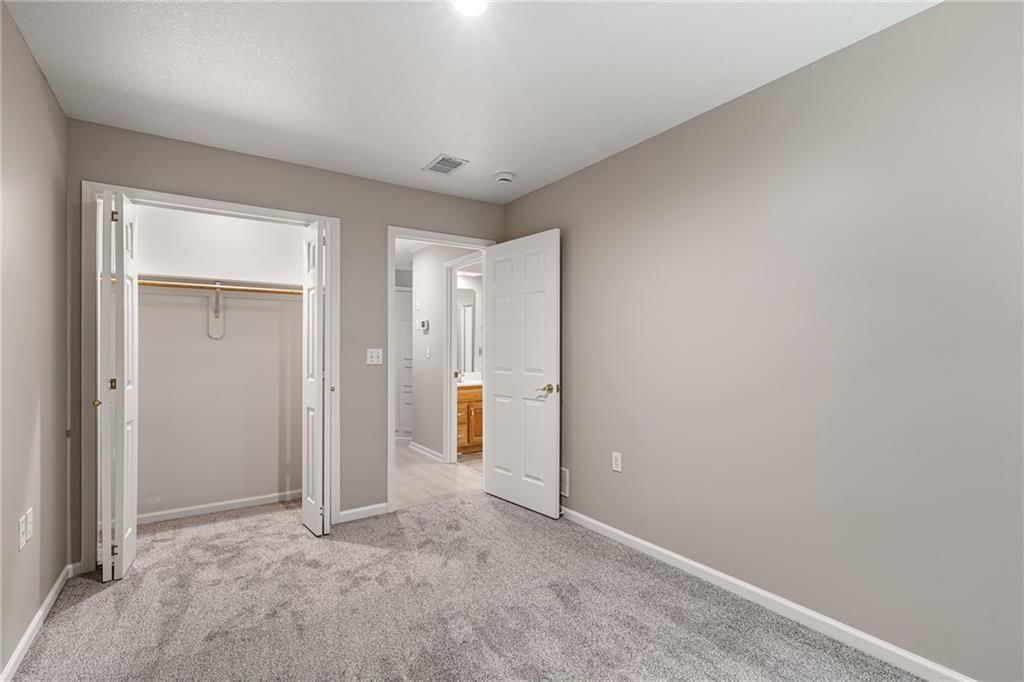 Photo 19 of 29 - 781 N Somerset Terrace