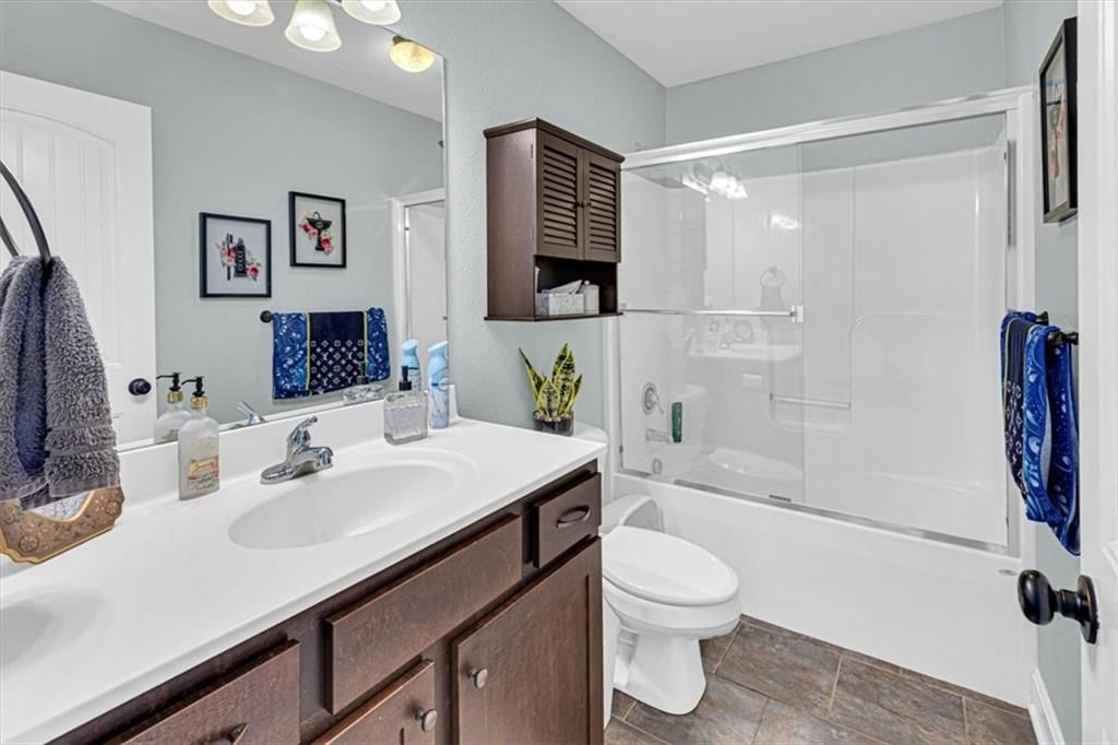 Photo 25 of 27 - 15436 NW 124th Street