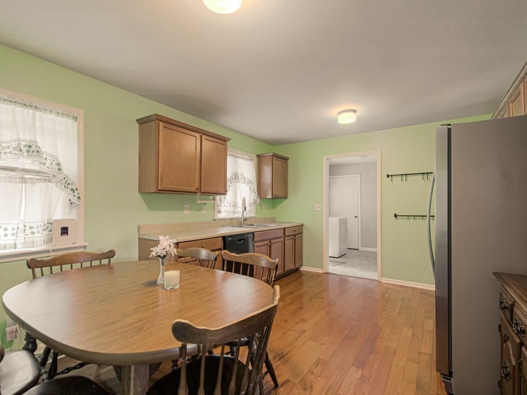 Photo 7 of 27 - 805 NE 72nd Street