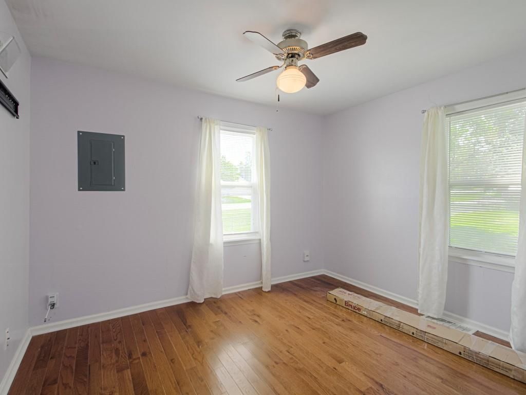 Photo 17 of 27 - 805 NE 72nd Street