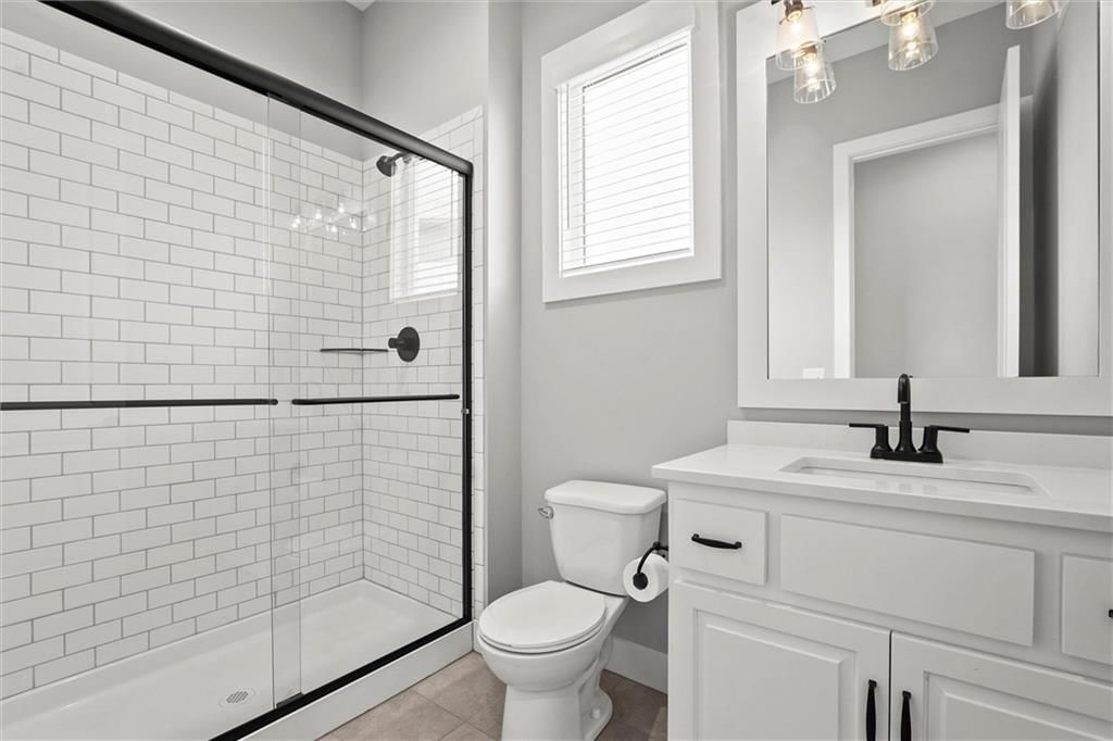 Photo 14 of 44 - 15319 W 171st Place