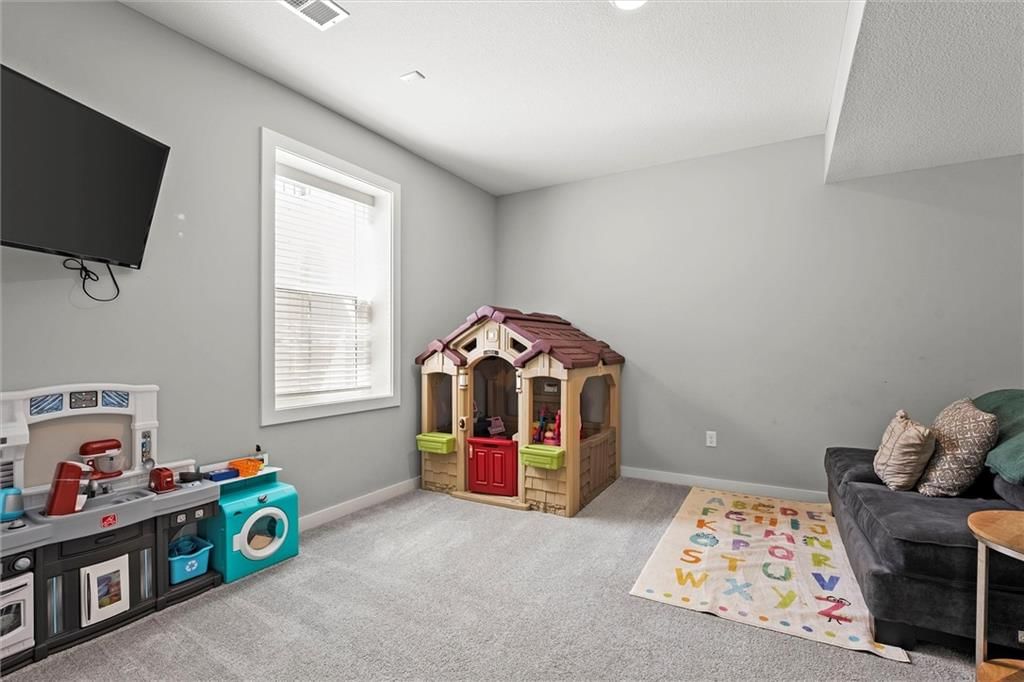 Photo 27 of 44 - 15319 W 171st Place