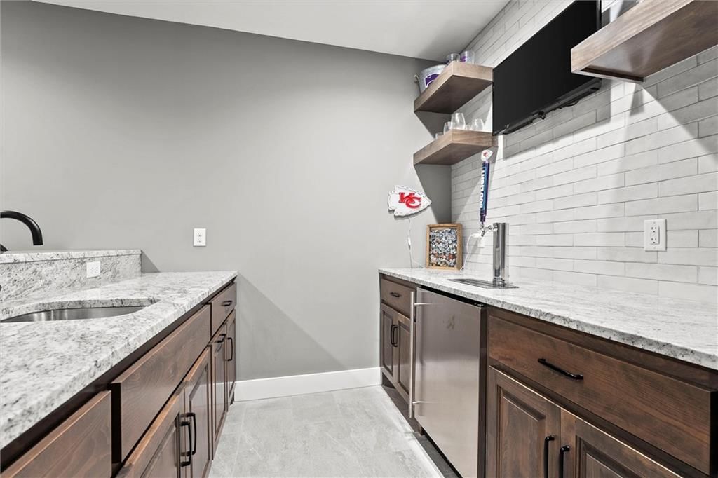 Photo 33 of 44 - 15319 W 171st Place
