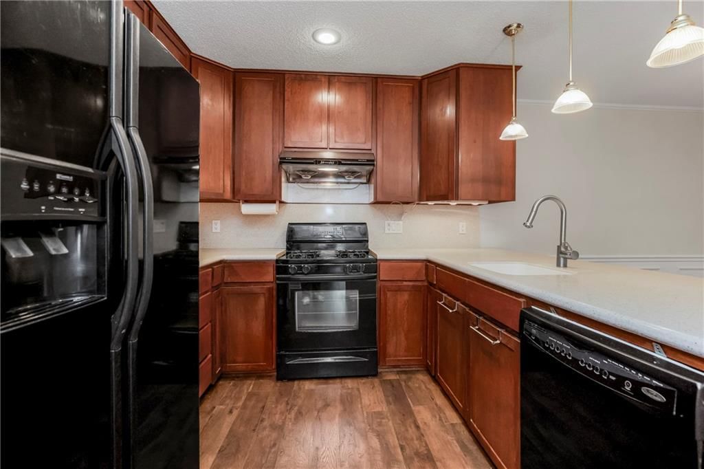 8209 N Revere Court — photo 10