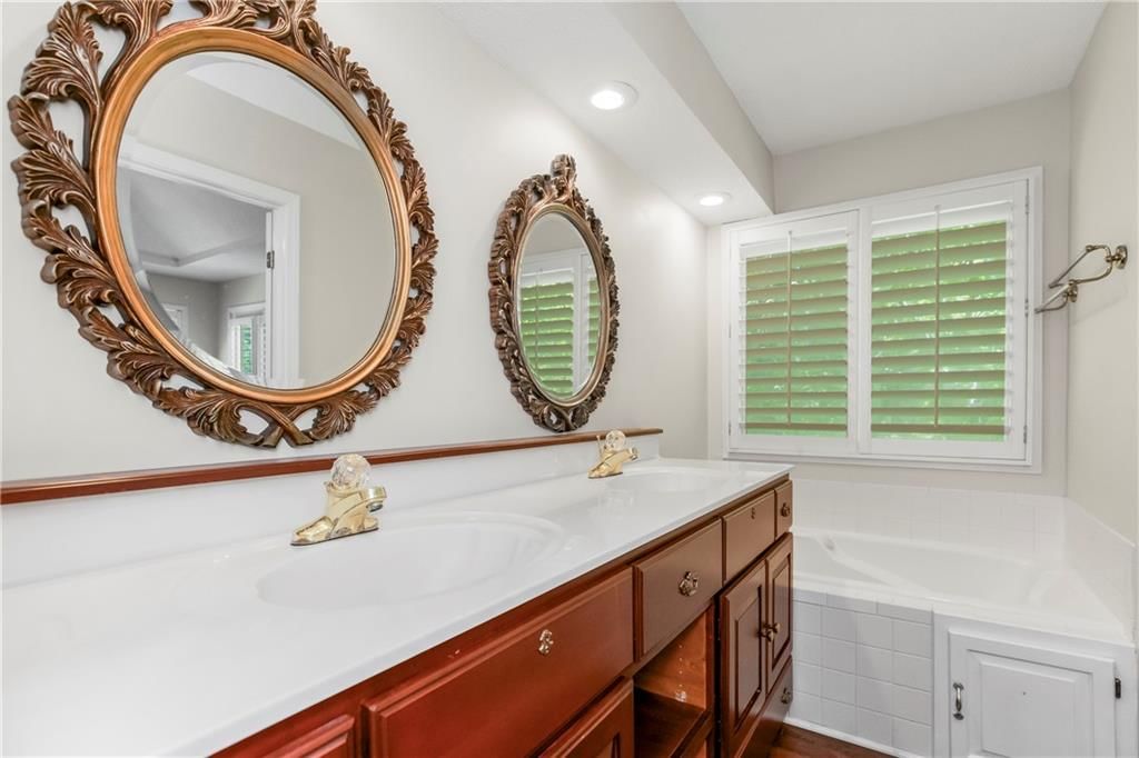 8209 N Revere Court — photo 16