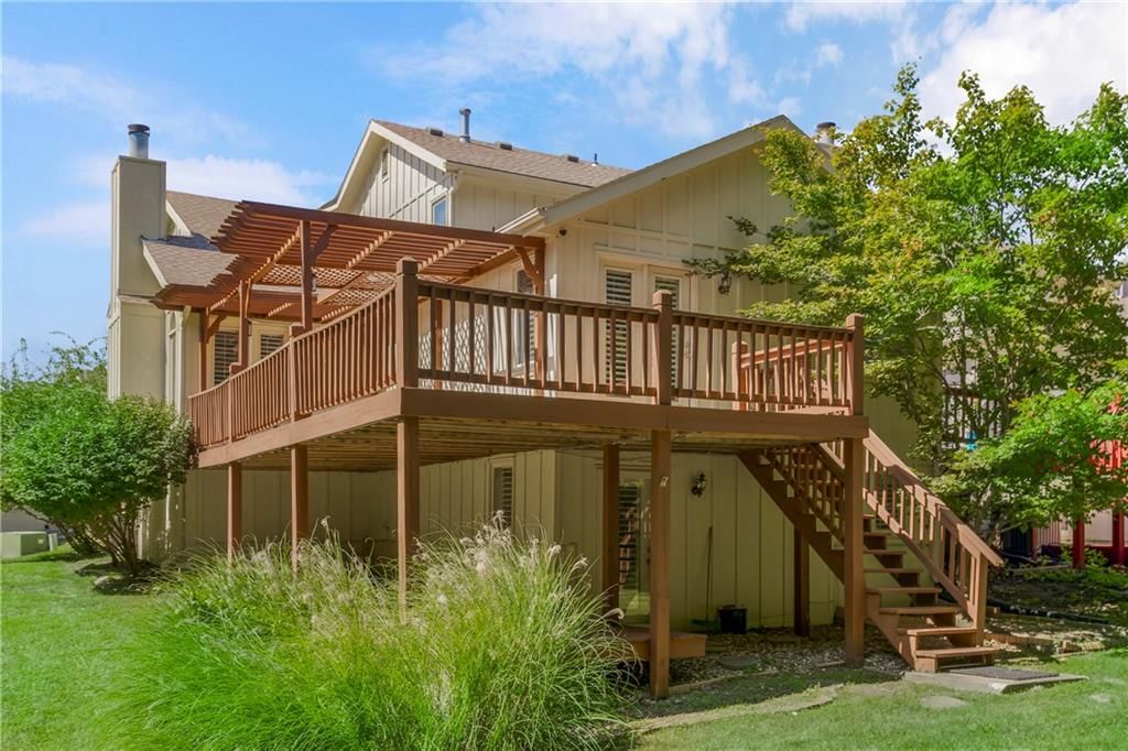 8209 N Revere Court — photo 33