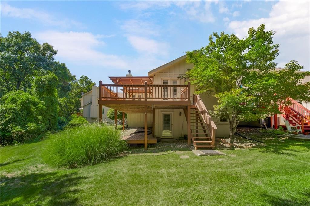 8209 N Revere Court — photo 34