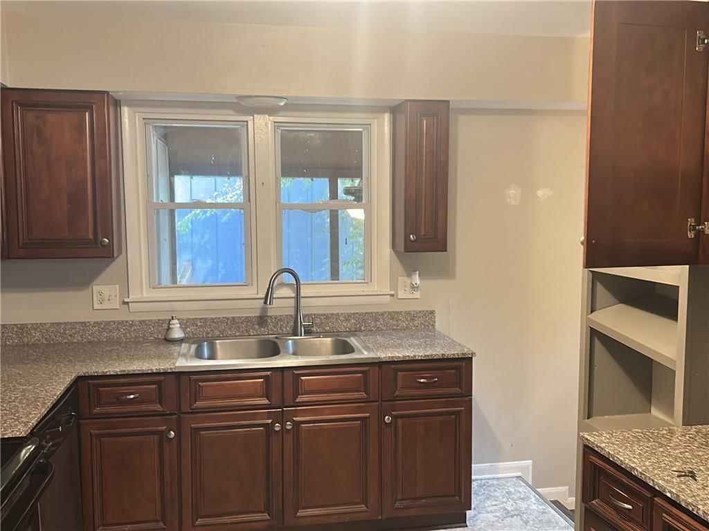 10902 W 71st Place — photo 3