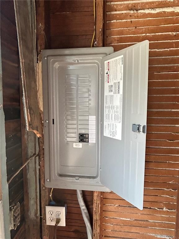 Photo 12 of 26 - 417 N 27th Street