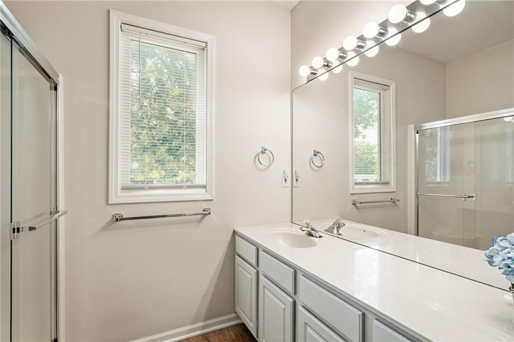 Photo 7 of 35 - 15149 W 157th Terrace