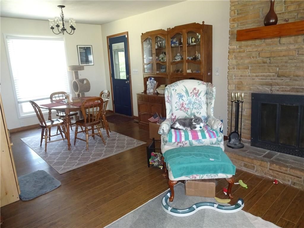 619 W Oak Street — photo 10