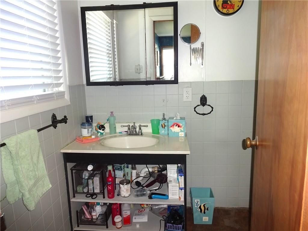 619 W Oak Street — photo 13