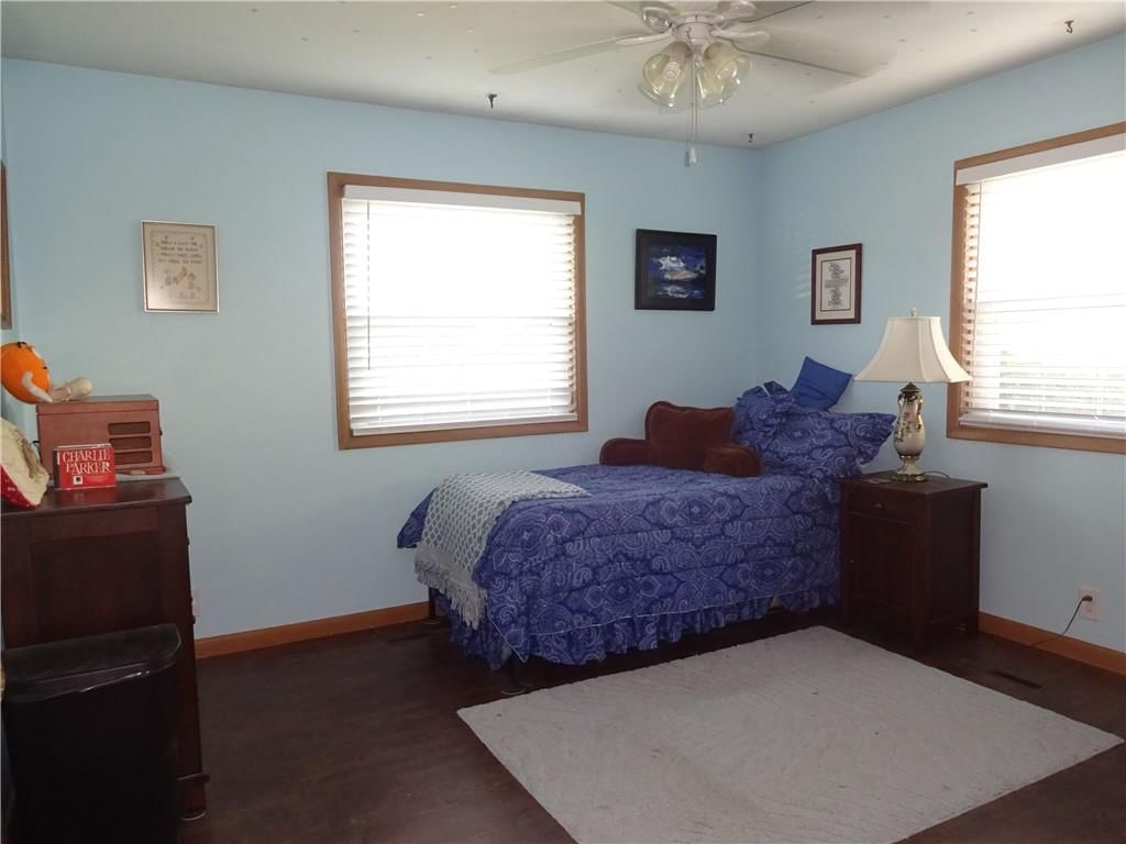 619 W Oak Street — photo 15