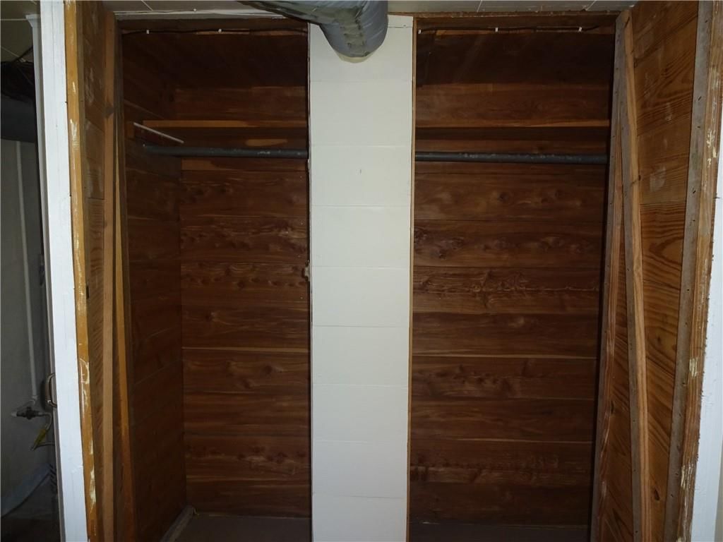 619 W Oak Street — photo 24
