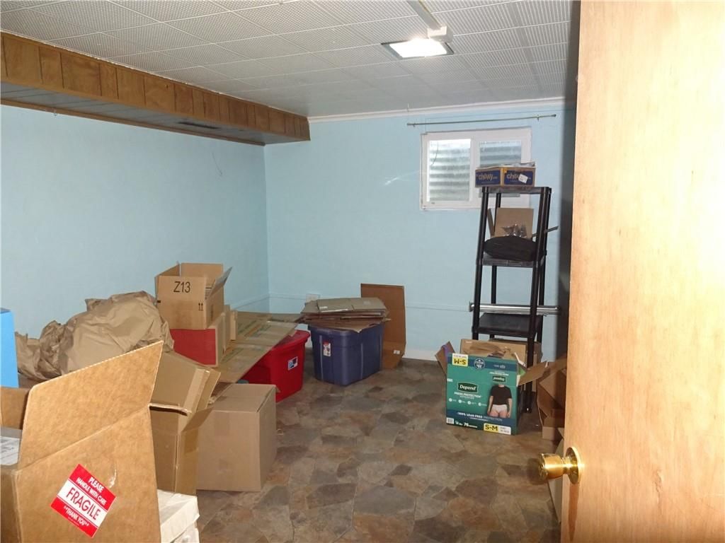 619 W Oak Street — photo 27