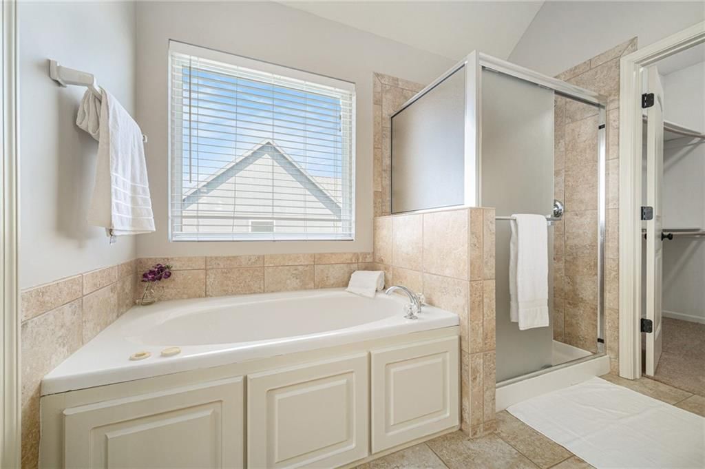 Photo 8 of 27 - 2304 W Piatt Lane