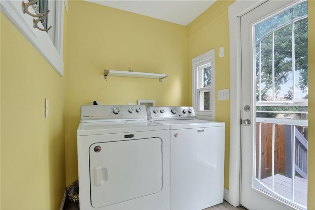 Photo 11 of 26 - 4217 Campbell Street