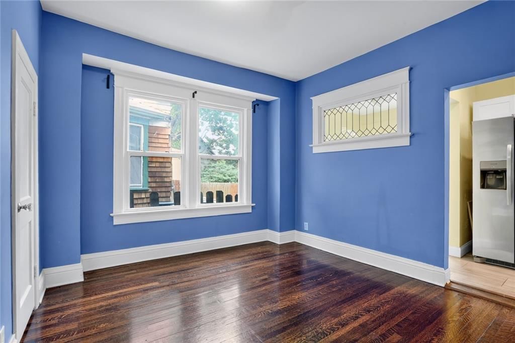 Photo 13 of 26 - 4217 Campbell Street