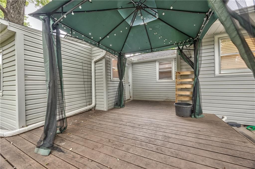 Photo 18 of 20 - 8310 Jarboe Street