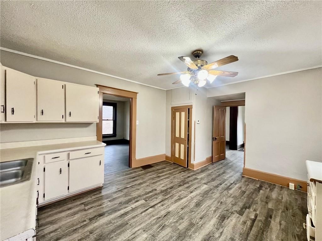 308 E Colorado Avenue — photo 3