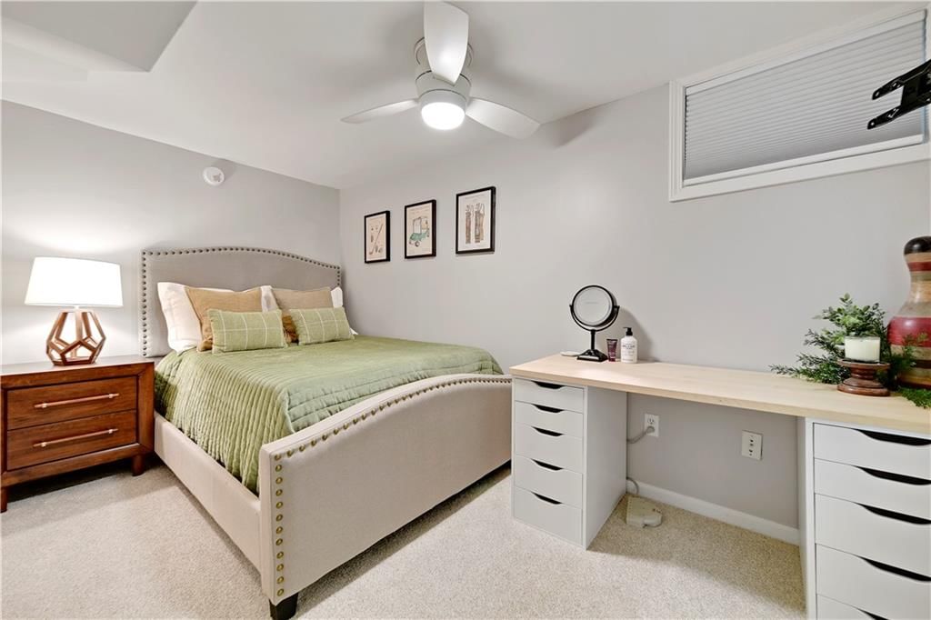 444 Lakeshore West Street — photo 24