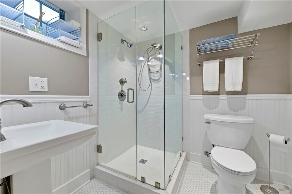 444 Lakeshore West Street — photo 25