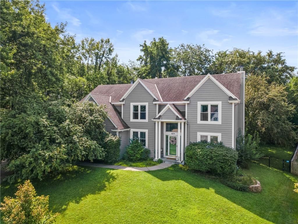 Photo 1 of 41 - 809 SW Springwater Lane