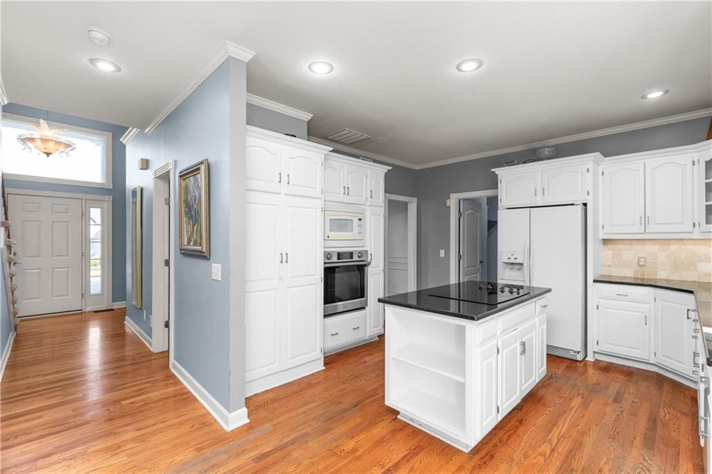 Photo 13 of 41 - 809 SW Springwater Lane