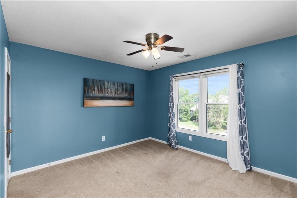 Photo 27 of 41 - 809 SW Springwater Lane