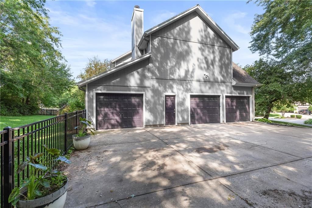 Photo 38 of 41 - 809 SW Springwater Lane