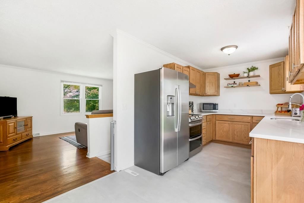 Photo 9 of 23 - 7709 NE 53rd Street