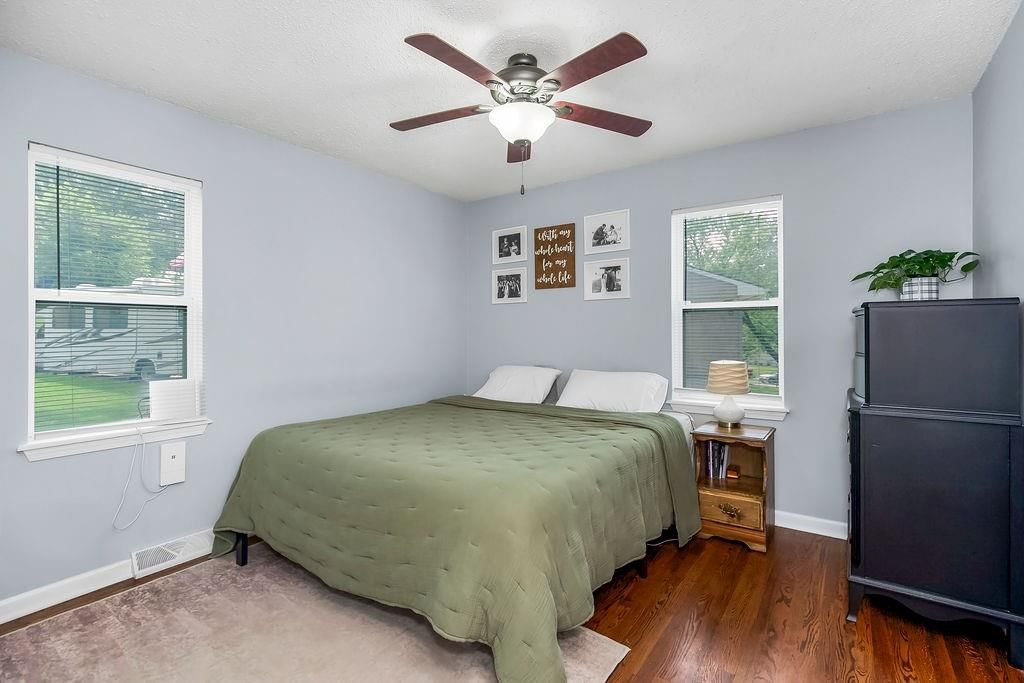 Photo 17 of 23 - 7709 NE 53rd Street
