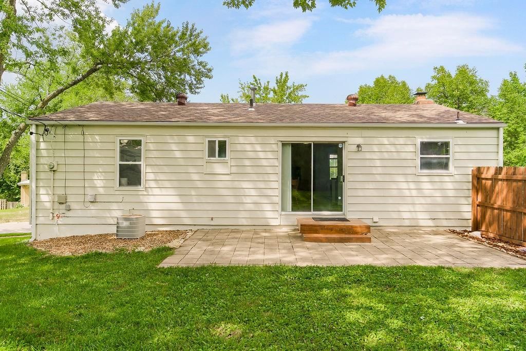 Photo 21 of 23 - 7709 NE 53rd Street