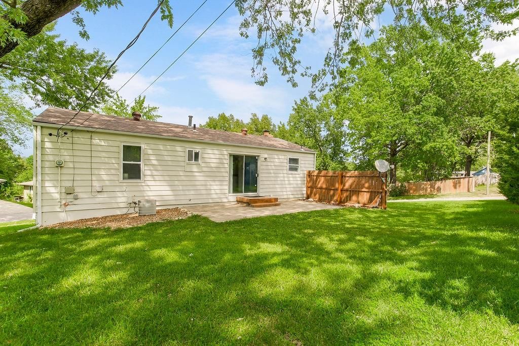 Photo 22 of 23 - 7709 NE 53rd Street