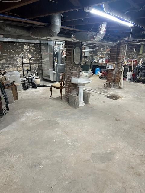 1137 Greeley Avenue — photo 41