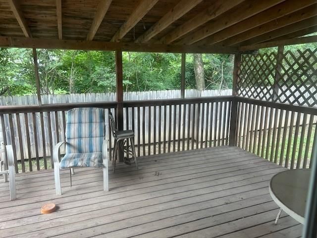 Photo 17 of 22 - 508 6th Street