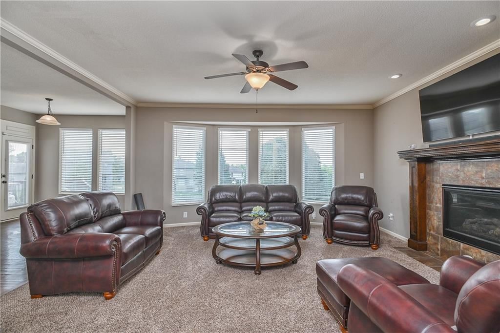 2427 W Fredrickson Drive — photo 8