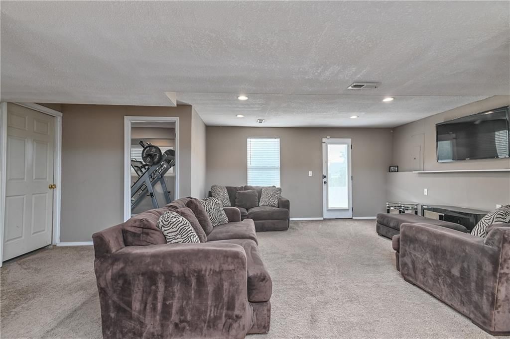 2427 W Fredrickson Drive — photo 24