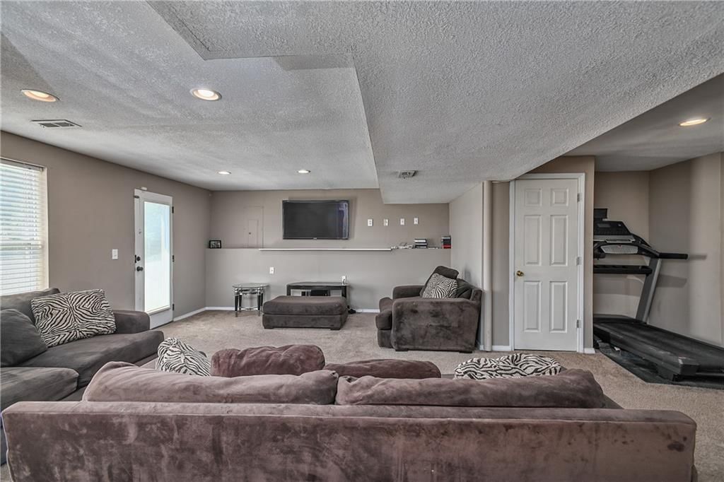 2427 W Fredrickson Drive — photo 25
