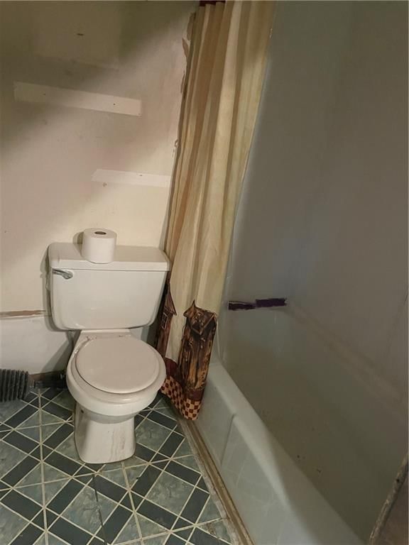 202 W Poplar Street — photo 7