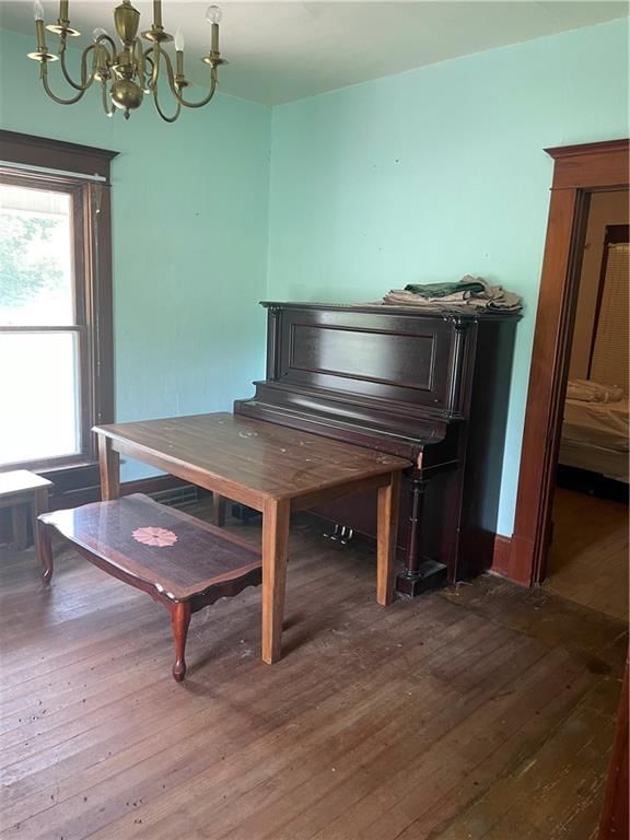 202 W Poplar Street — photo 10