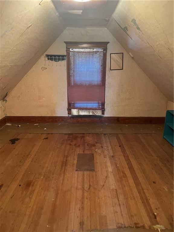 202 W Poplar Street — photo 18